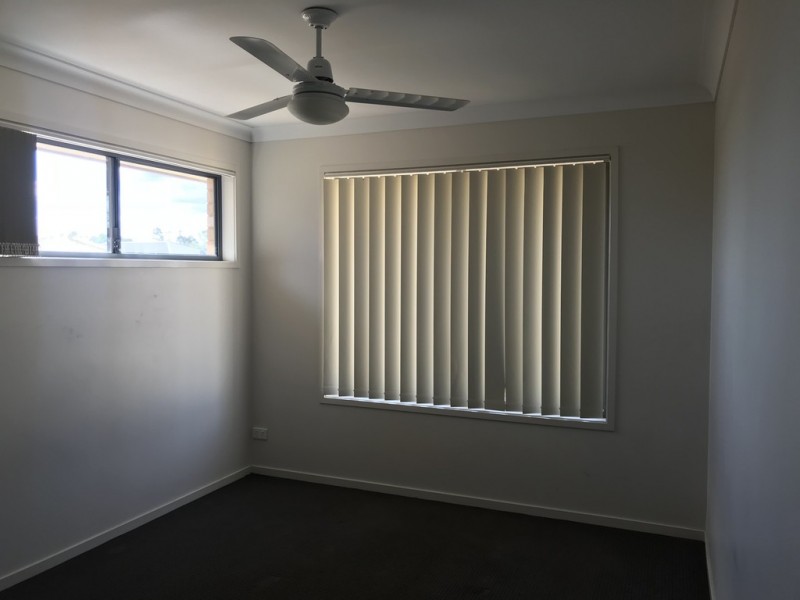 5 Barry Place, Dalby QLD 4405