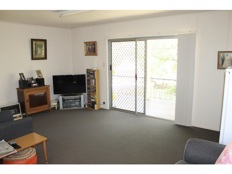 1 Arthur Street, Dalby QLD 4405