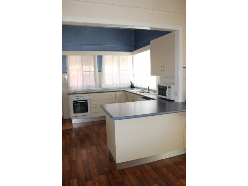 4  CONNELLY STREET, Dalby QLD 4405