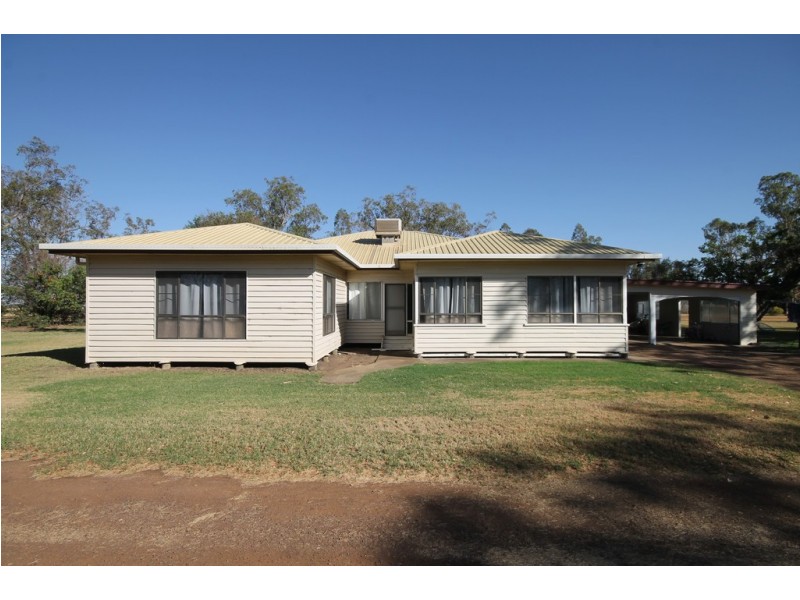 16860 Warrego Highway, Bowenville QLD 4404