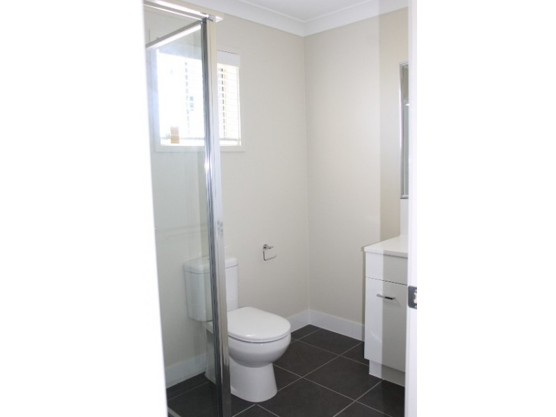 42  GOSDEN DRIVE, Dalby QLD 4405