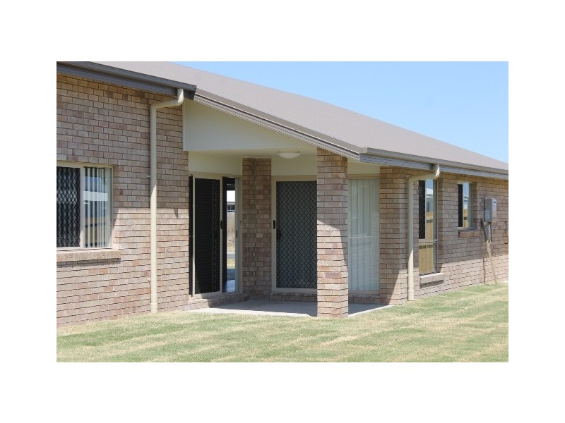 42  GOSDEN DRIVE, Dalby QLD 4405