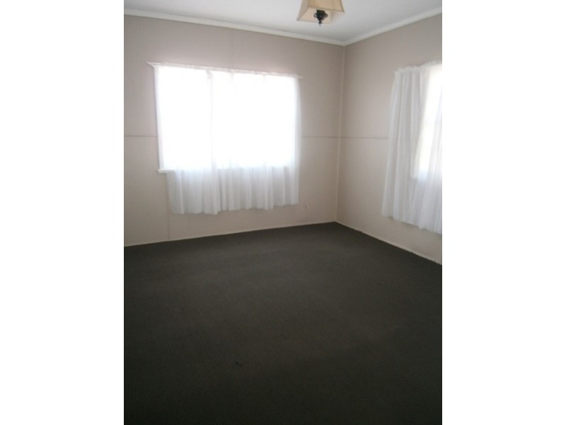 142 CONDAMINE STREET, Dalby QLD 4405