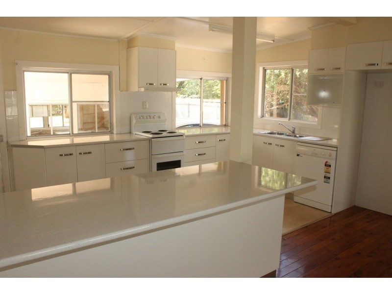 23 Knox Street, Dalby QLD 4405