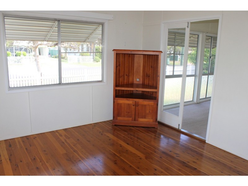 23 Knox Street, Dalby QLD 4405