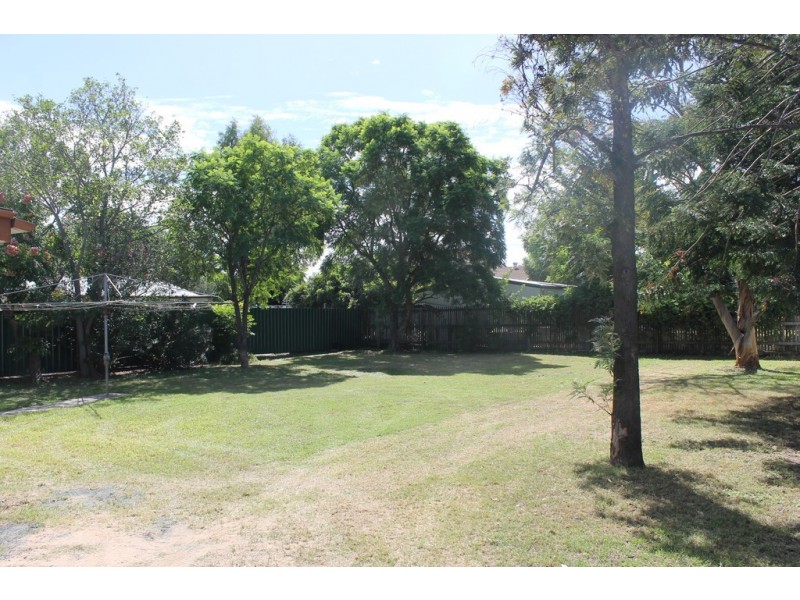 23 Knox Street, Dalby QLD 4405