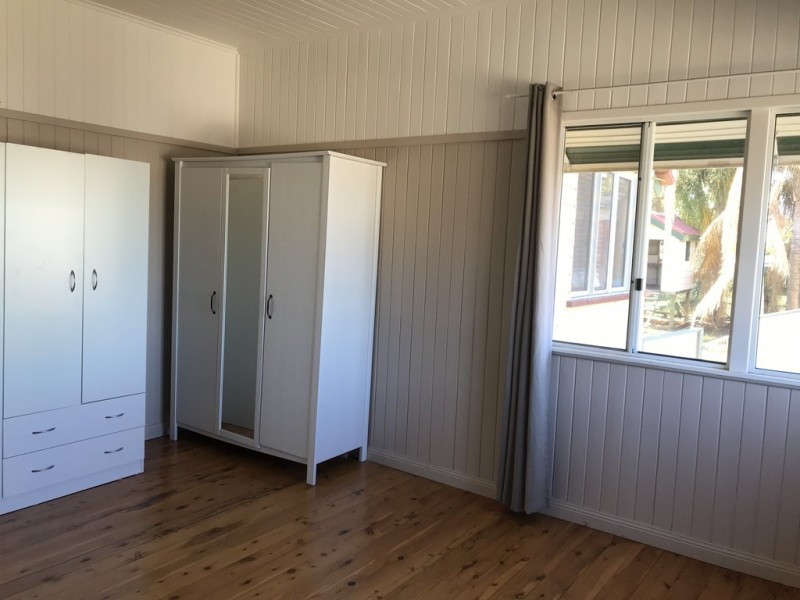 17 Rochedale St, Dalby QLD 4405