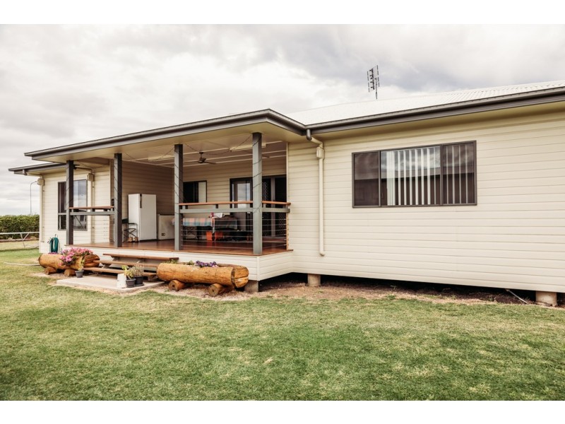 43 Solitaire Court, Dalby QLD 4405