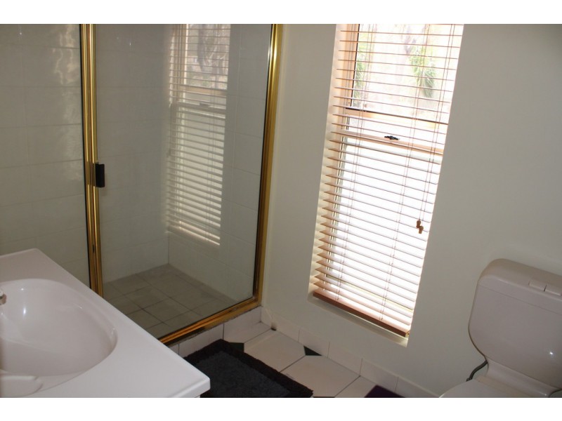 18 Chelldan Avenue, Dalby QLD 4405