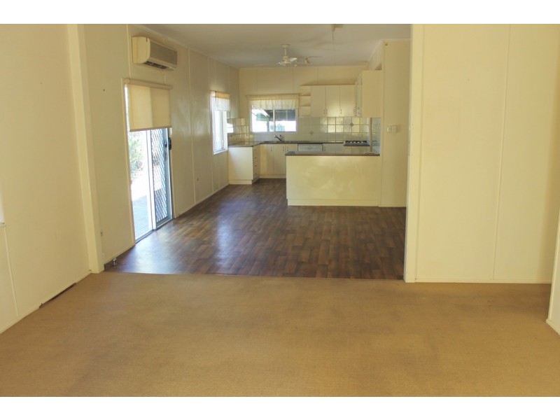 12 Besley Street, Dalby QLD 4405