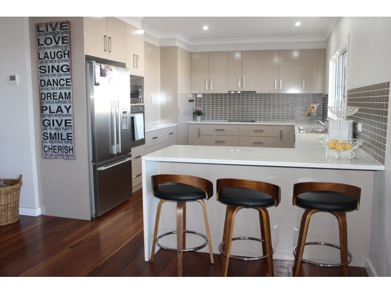 28 Vanessa Drive, Dalby QLD 4405