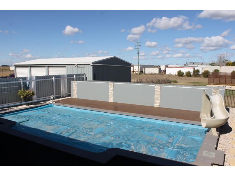 28 Vanessa Drive, Dalby QLD 4405