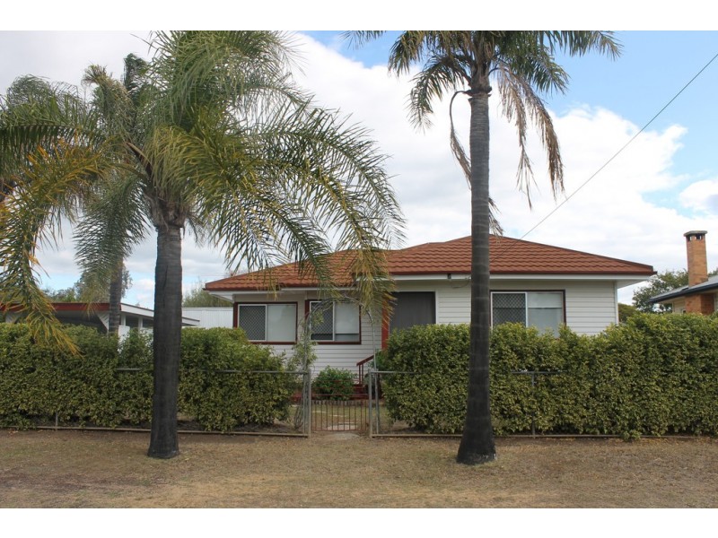 6 Palmer Street, Dalby QLD 4405