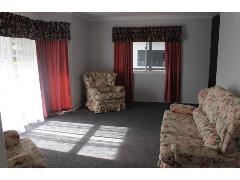 9 Lynette Street, Dalby QLD 4405