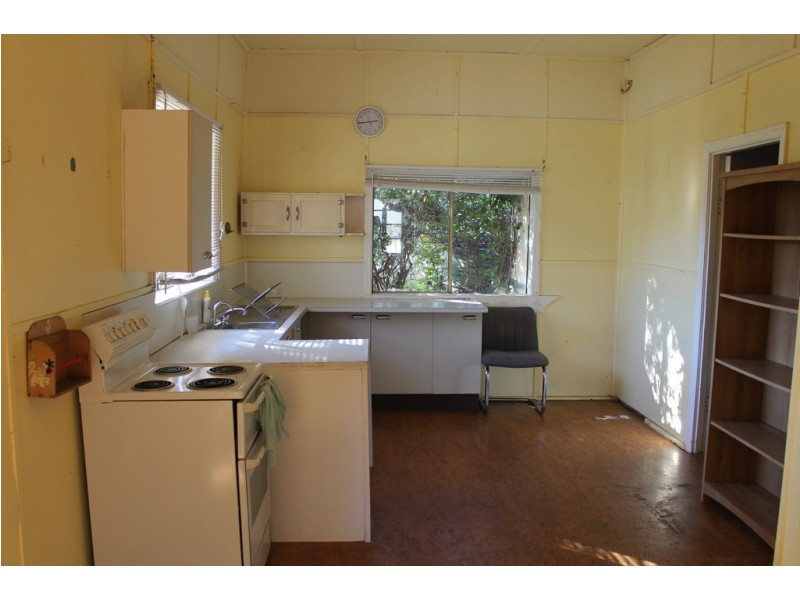 1 Ellen Street, Dalby QLD 4405