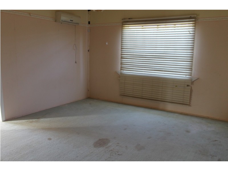 1 Ellen Street, Dalby QLD 4405