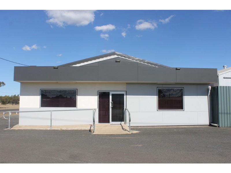 41-43 Loudoun Road, Dalby QLD 4405