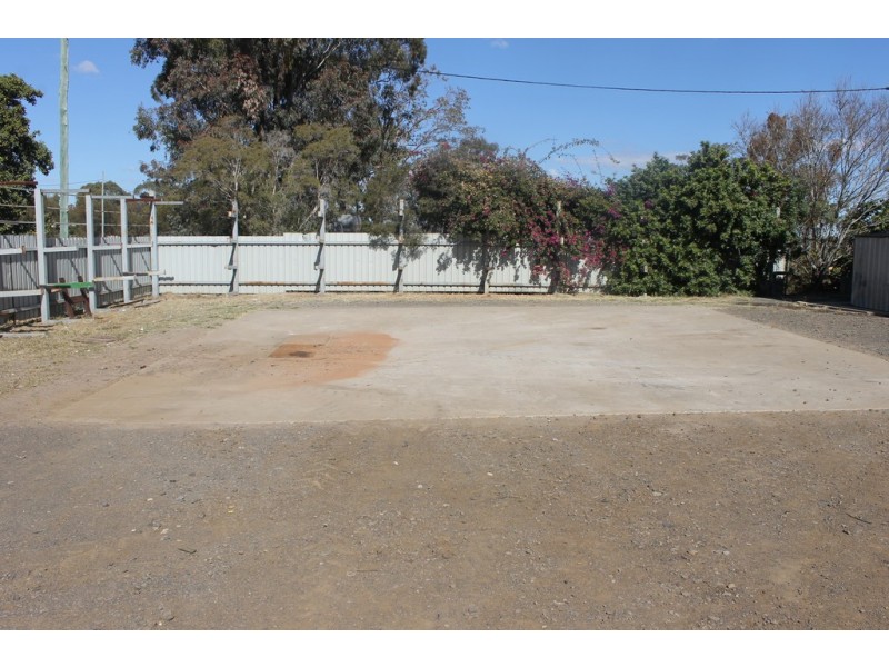 41-43 Loudoun Road, Dalby QLD 4405