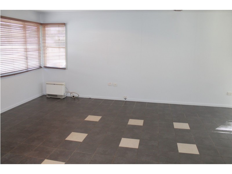 10 Mary Street, Dalby QLD 4405