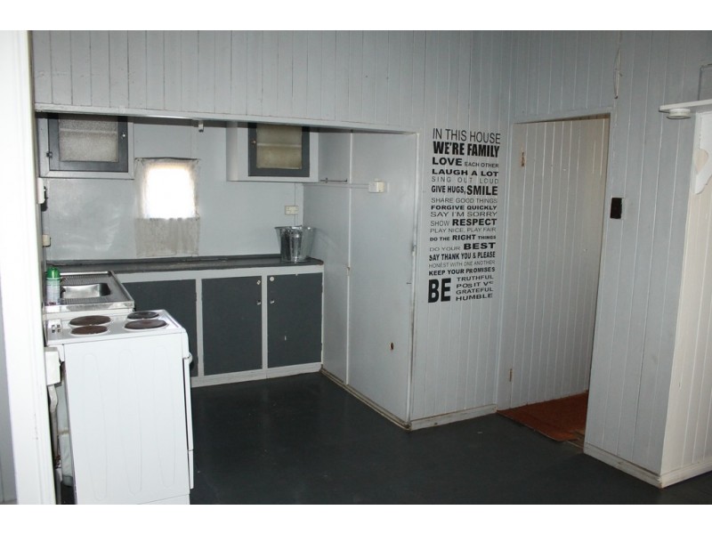 38 Jimbour Street, Jandowae QLD 4410