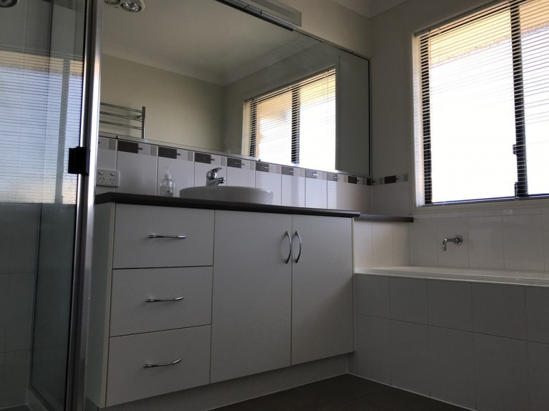 120 Sandalwood Ave, Dalby QLD 4405