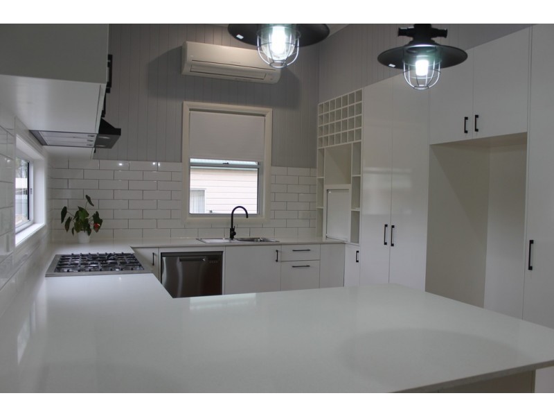 42 Bunya Street, Dalby QLD 4405