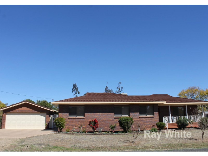 71 Charles Street, Dalby QLD 4405