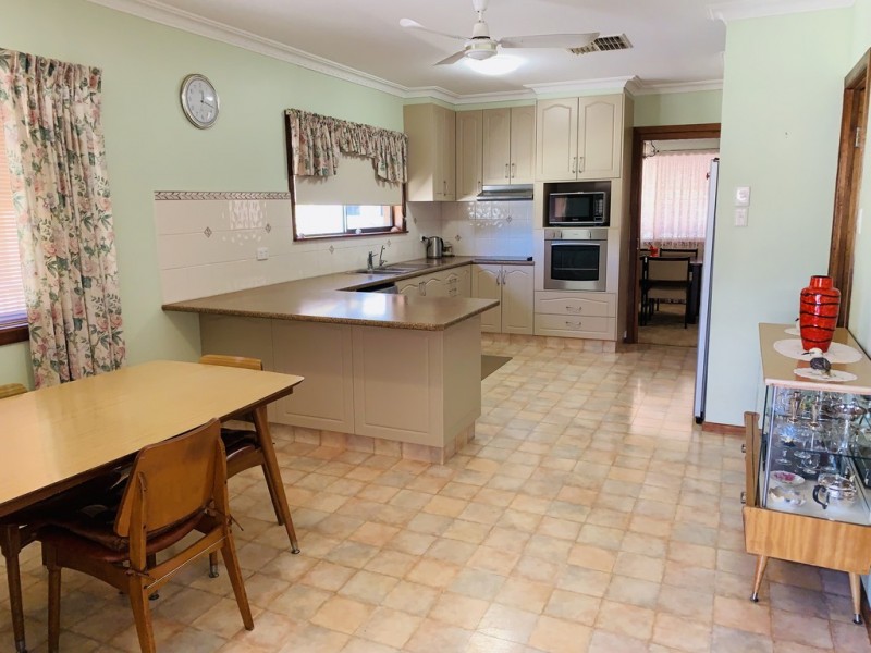 71 Charles Street, Dalby QLD 4405