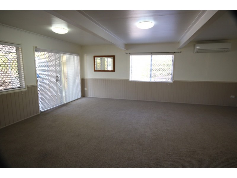 124 Nicholson Street, Dalby QLD 4405