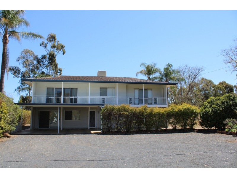 124 Nicholson Street, Dalby QLD 4405