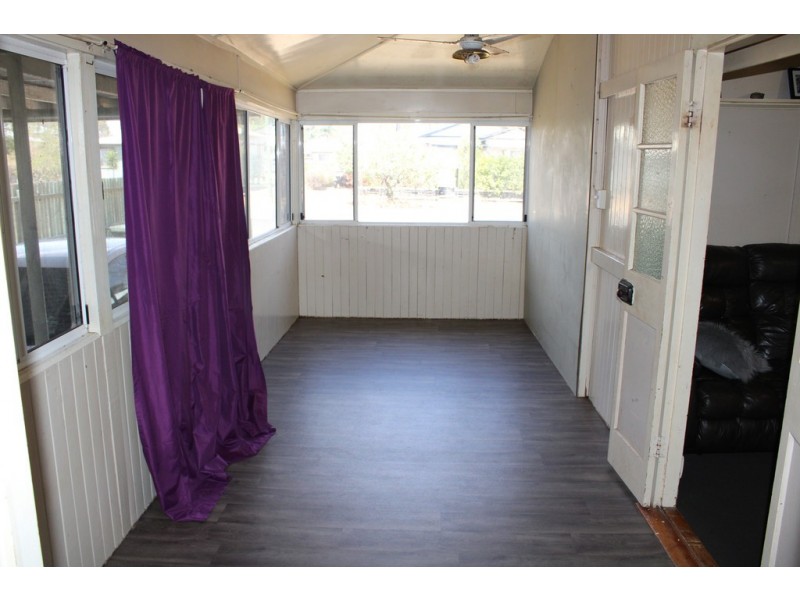 6 Wooburn Street, Dalby QLD 4405