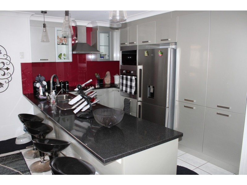 7 Leichhardt Ave, Dalby QLD 4405