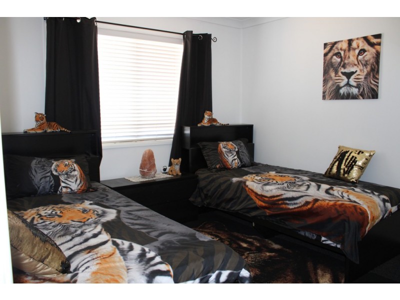 7 Leichhardt Ave, Dalby QLD 4405