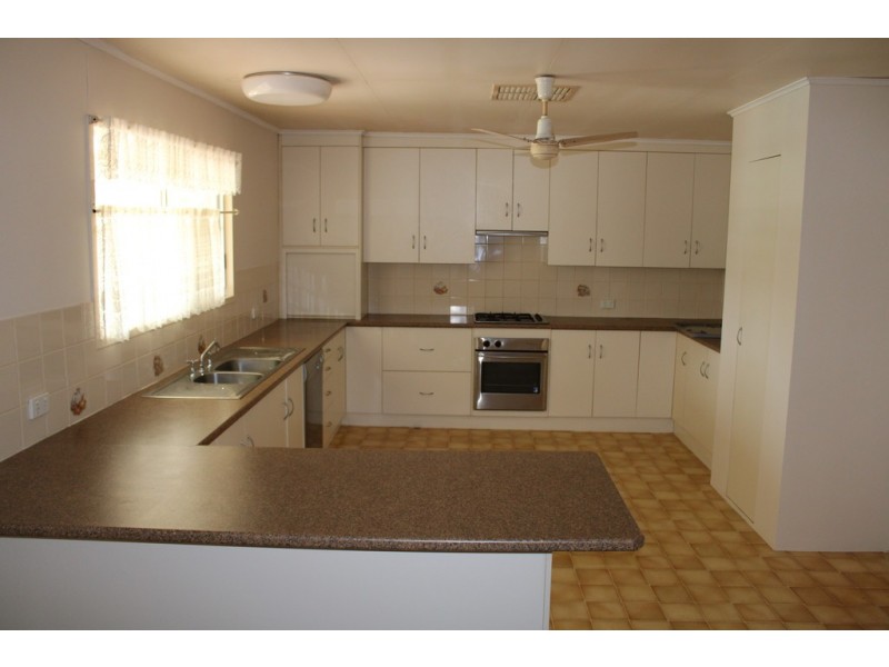 22 Wren Street, Dalby QLD 4405