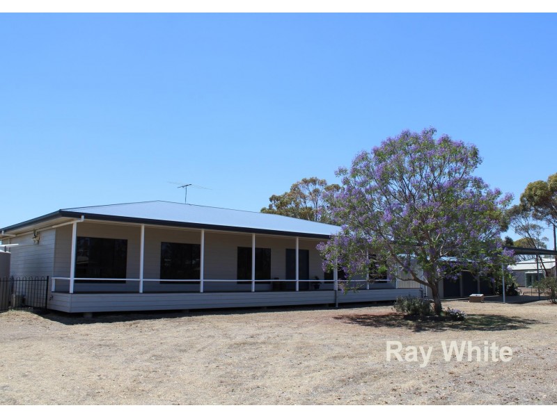 39 Hedge Road, Dalby QLD 4405