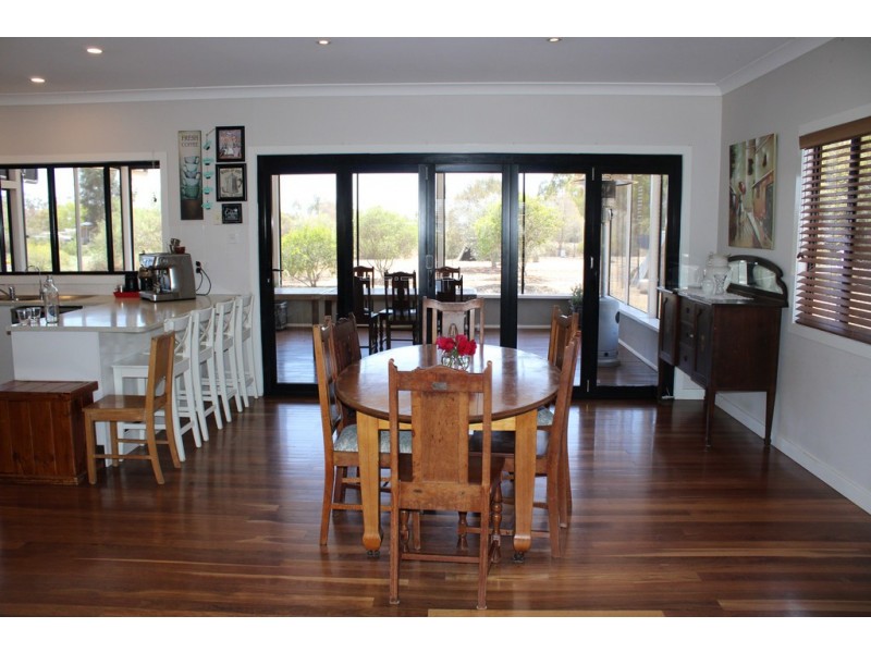 39 Hedge Road, Dalby QLD 4405