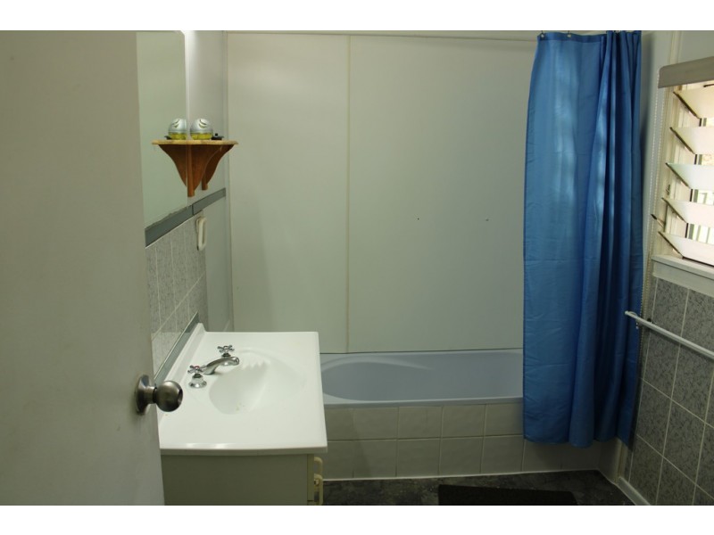 14 Besley Street, Dalby QLD 4405