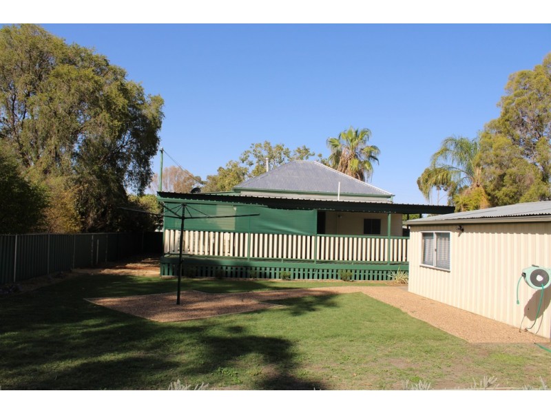 14 Besley Street, Dalby QLD 4405