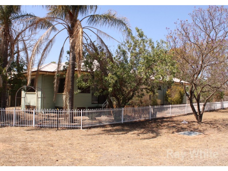 38 Drury Street, Dalby QLD 4405