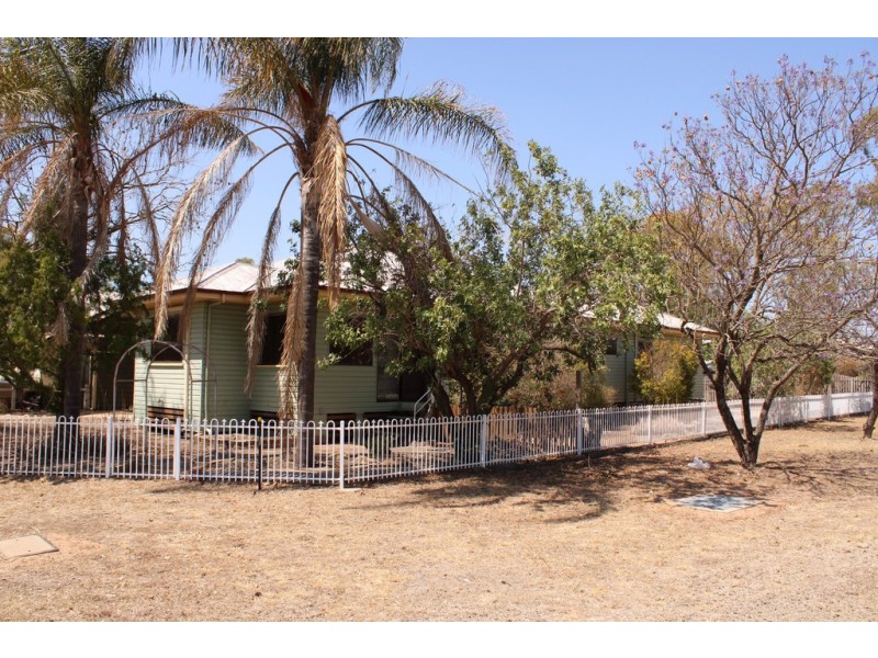 38 Drury Street, Dalby QLD 4405