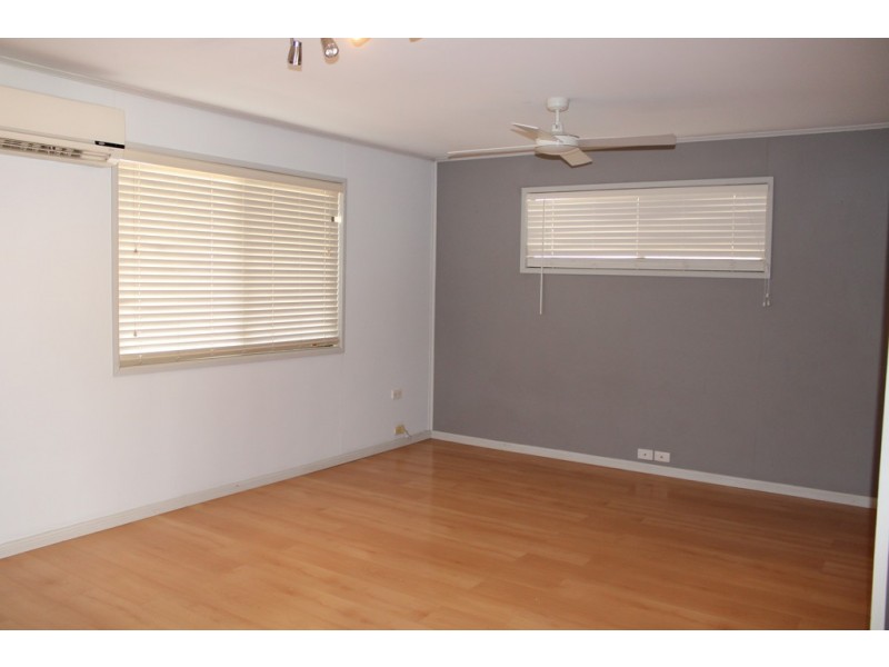 4 Lawson Street, Dalby QLD 4405