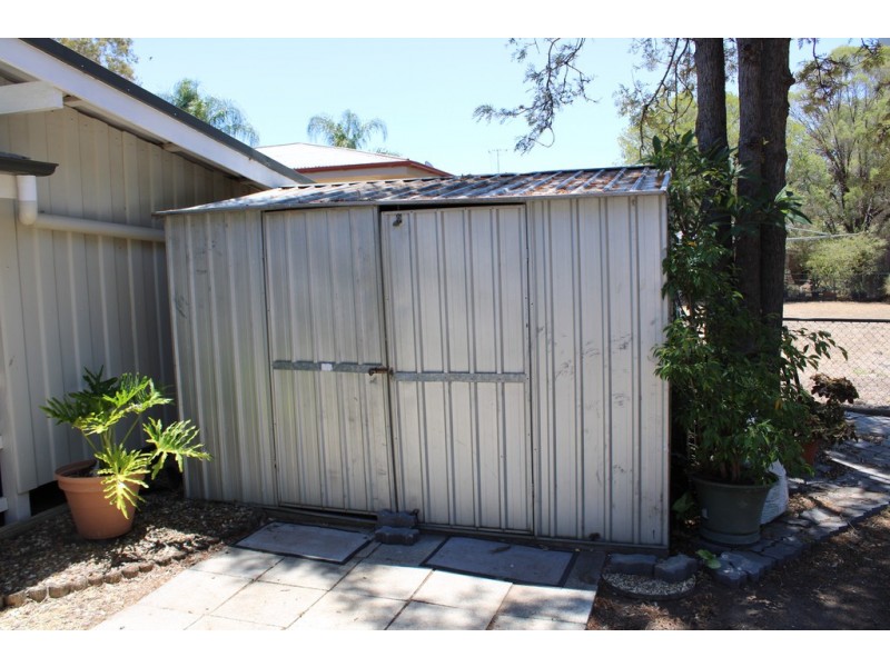 11 Jessop Street, Dalby QLD 4405