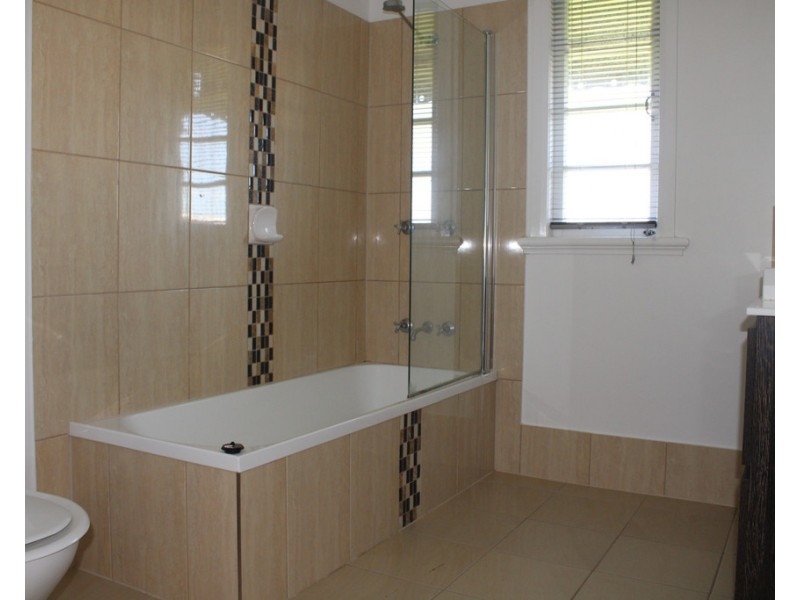 104 Hedge Road, Dalby QLD 4405