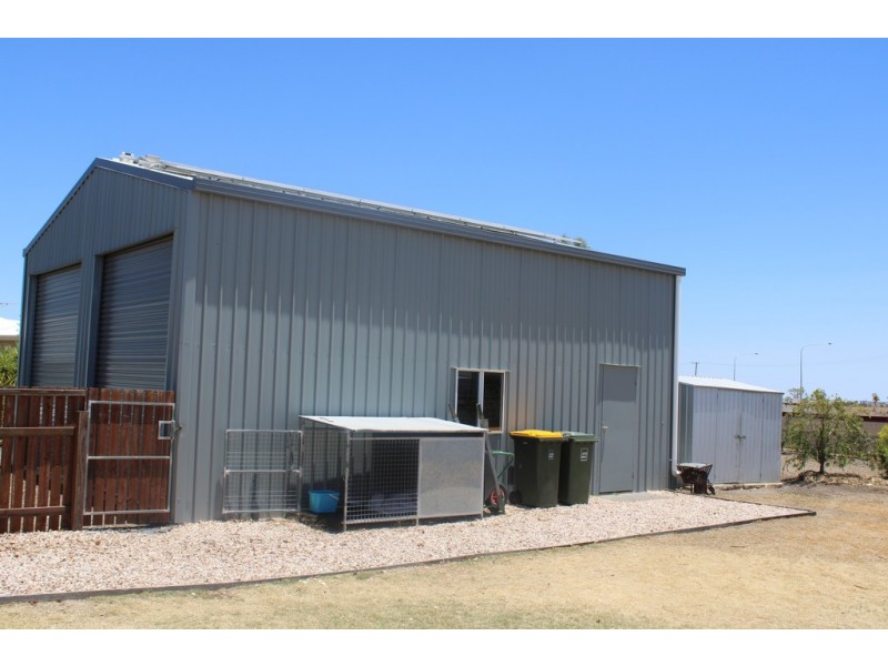 37 Banjo Patterson Place, Dalby QLD 4405