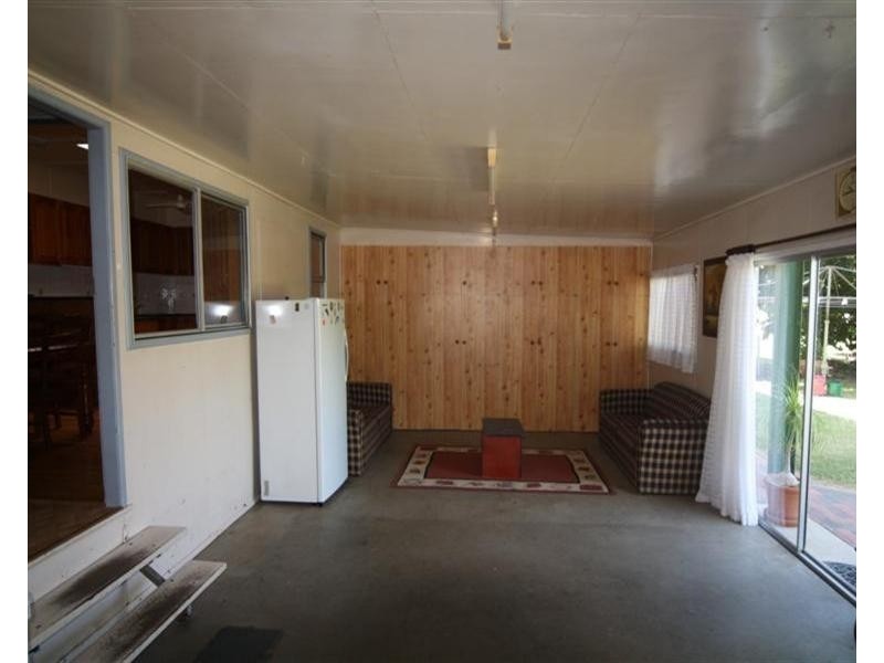 42 Palmer Street, Dalby QLD 4405