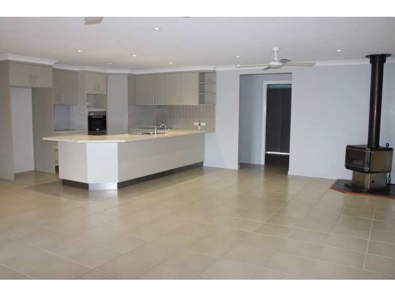 2 Sullivan Crescent, Dalby QLD 4405