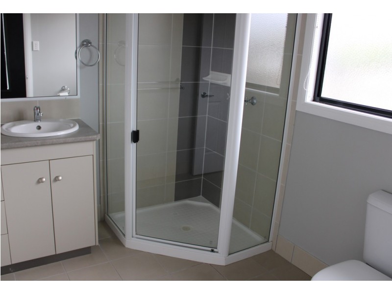 2 Sullivan Crescent, Dalby QLD 4405