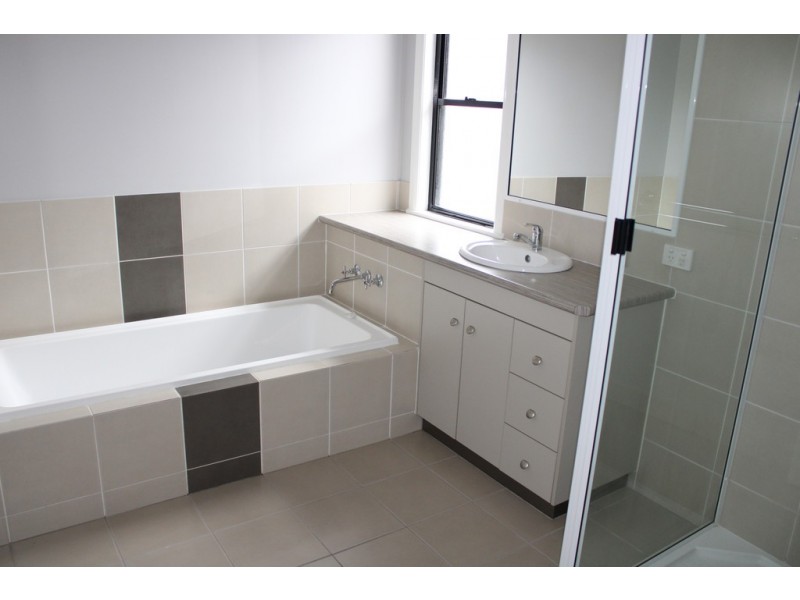 2 Sullivan Crescent, Dalby QLD 4405