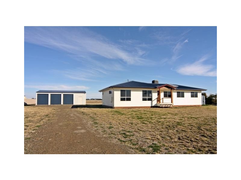 32 Diamond Drive, Dalby QLD 4405