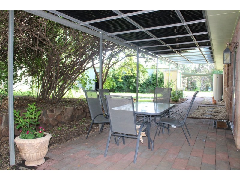 32 Chelldan Avenue, Dalby QLD 4405